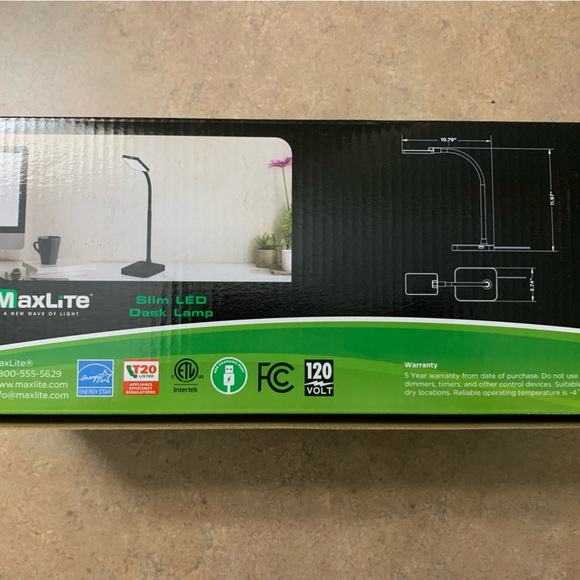 Maxlite slim LED desk lamp - Picture 2 of 6